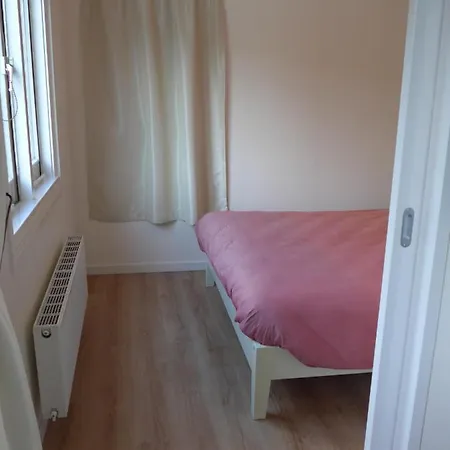 شقة Houseboat In The Center, 5 Min Walk To Tropical Museum, Free Wifi!