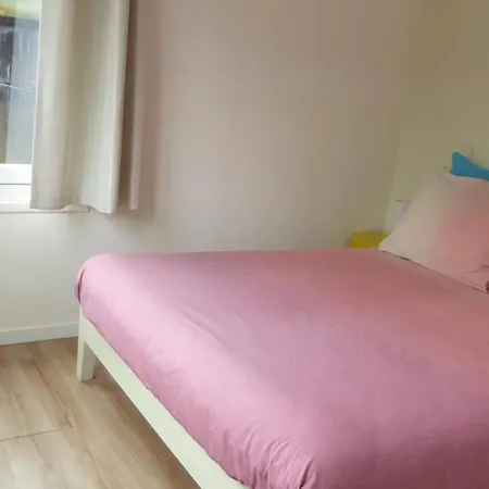 Houseboat In The Center, 5 Min Walk To Tropical Museum, Free Wifi!