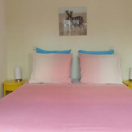 Houseboat In The Center, 5 Min Walk To Tropical Museum, Free Wifi! Appartement *